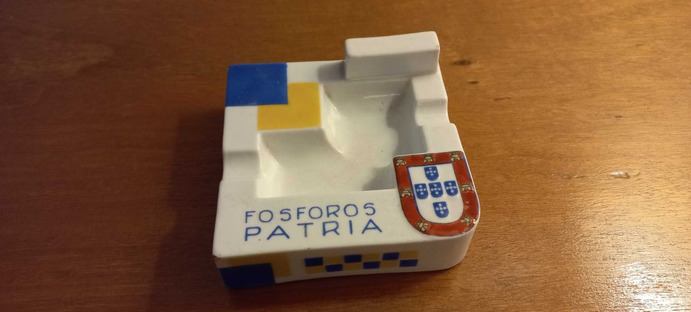 cinzeiro vista alegre fósforos pátria, 1924 / 1947