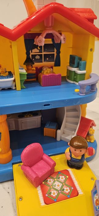 Dumel Discovery, Odkrywczy domek, zabawka interaktywna