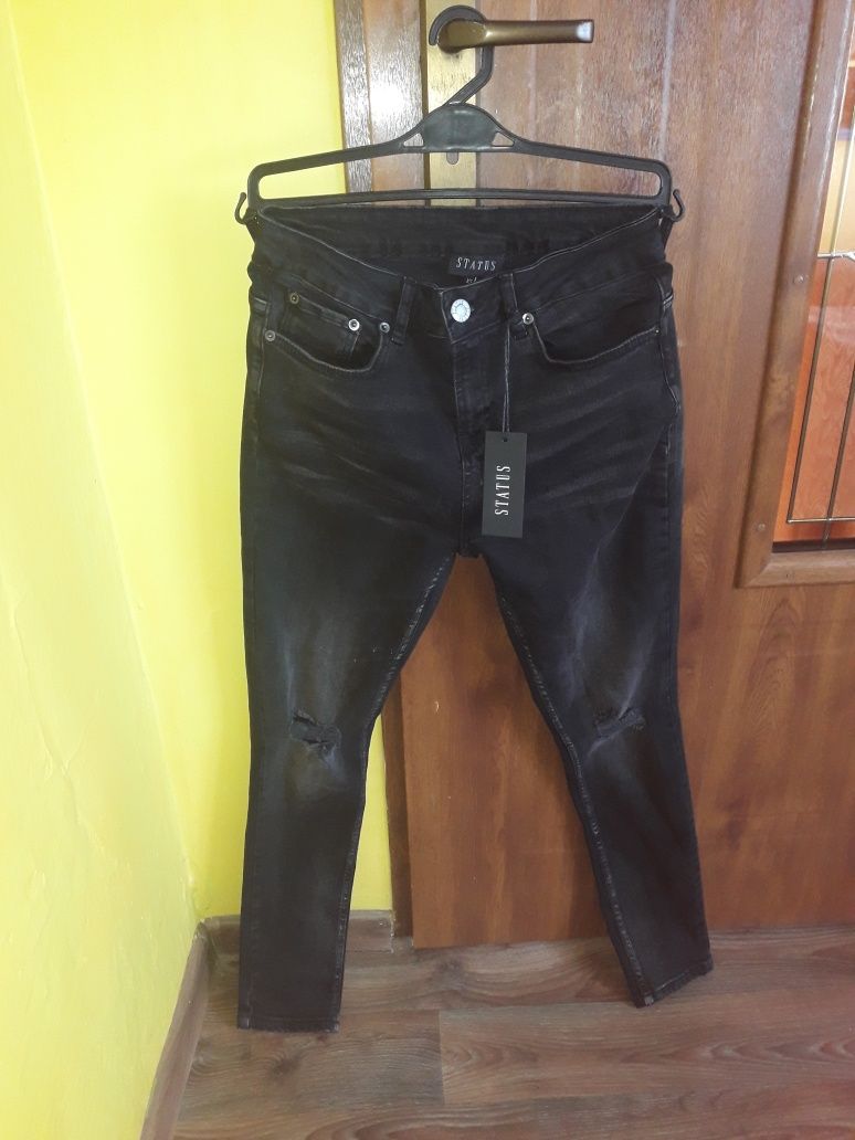 R. Xs s nowe jeansy STATUS czarne