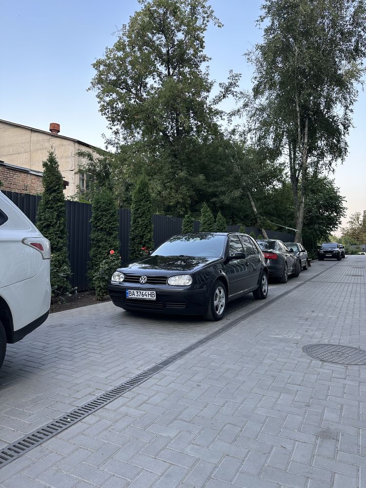 Volkswagen golf 4 2002 рік. Ідеал ! Торг !