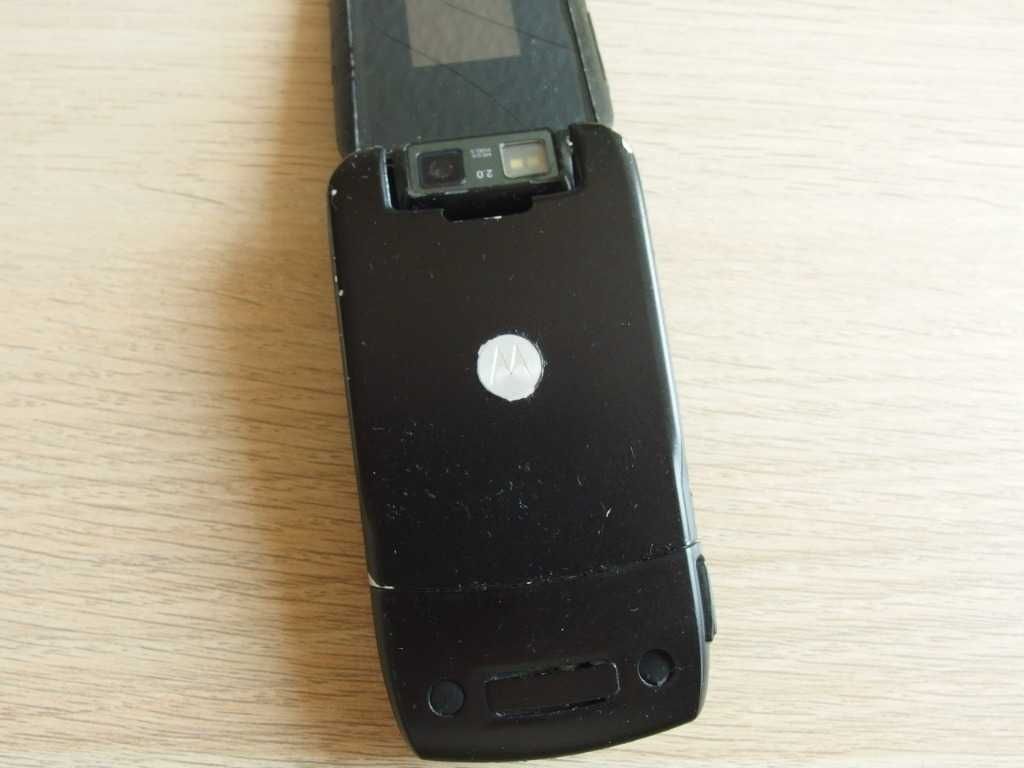 na częsci: Motorola RAZR V6 maxx motorazr ładowarka słuchawki