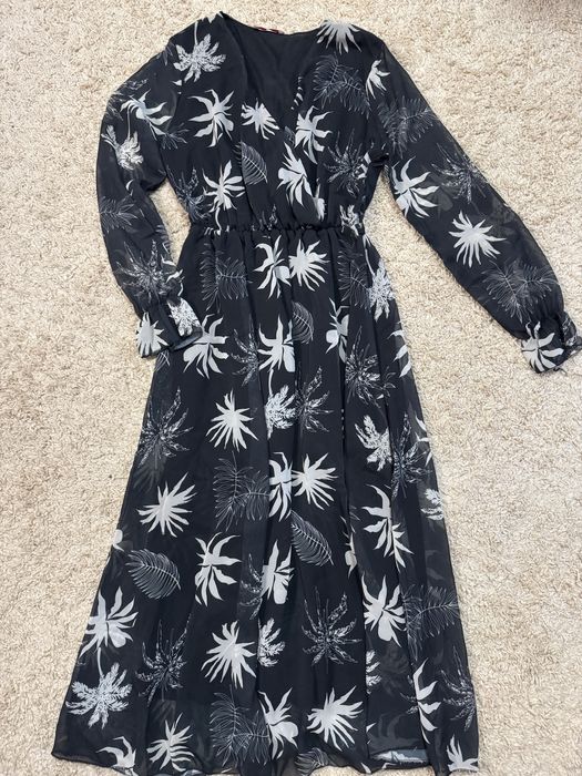 Жіноча  сукня