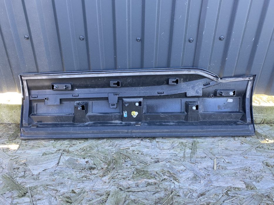 Накладка дверей задня права Audi Q7 Quattro 5 шт.