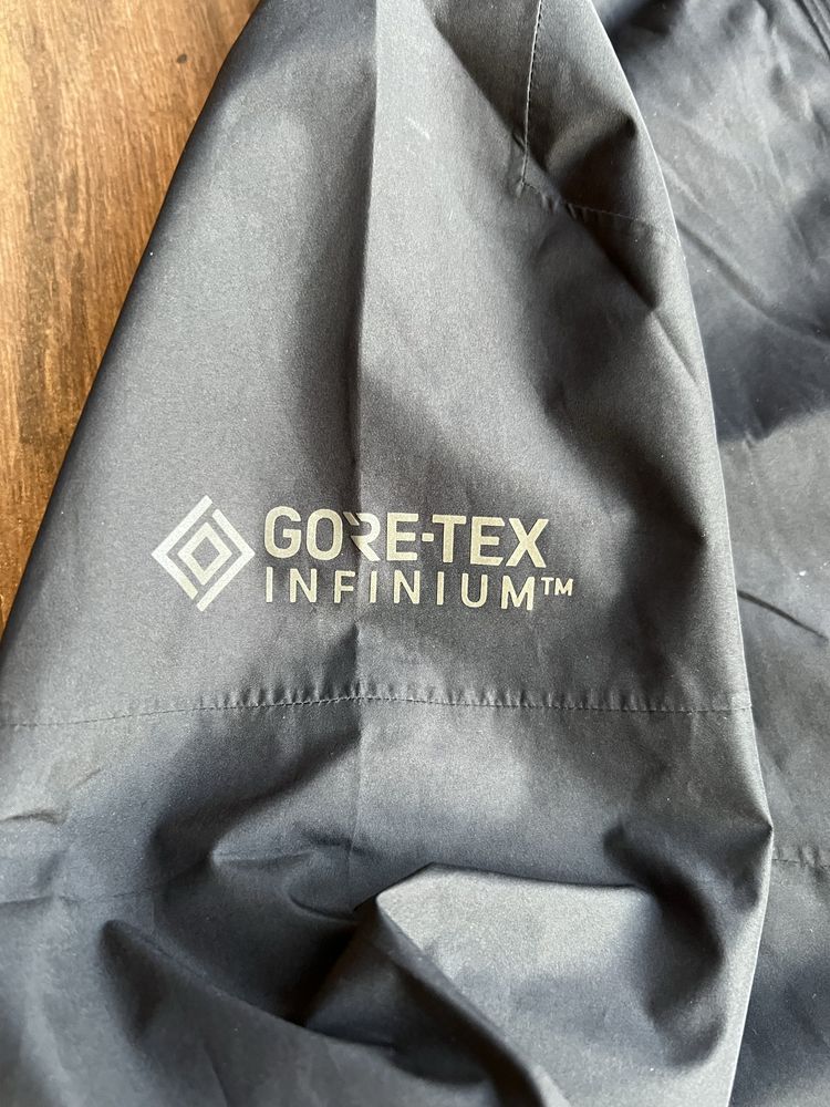 Męska kurtka Nike Trial Gore Tex Infinium. Rozmiar M.