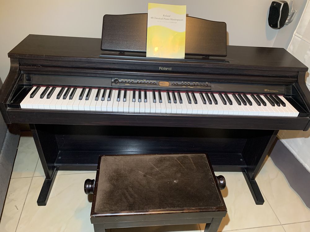 Pianino Roland HP-2e