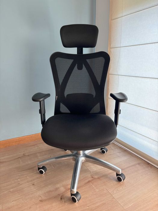 Cadeira de escritório ergonómica SIHOO em óptimo estado