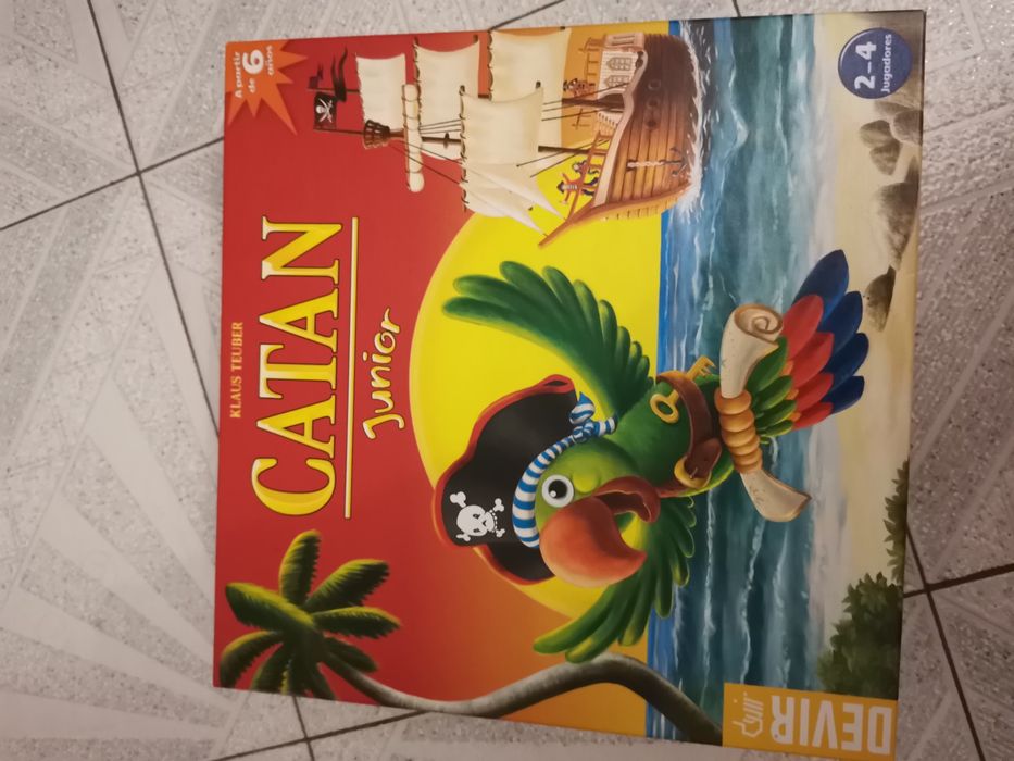 Jogos de tabuleiro - Catan, Party & Company, Mentiroso
