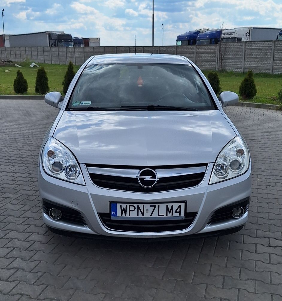 Opel Signum 1.9 CDTI