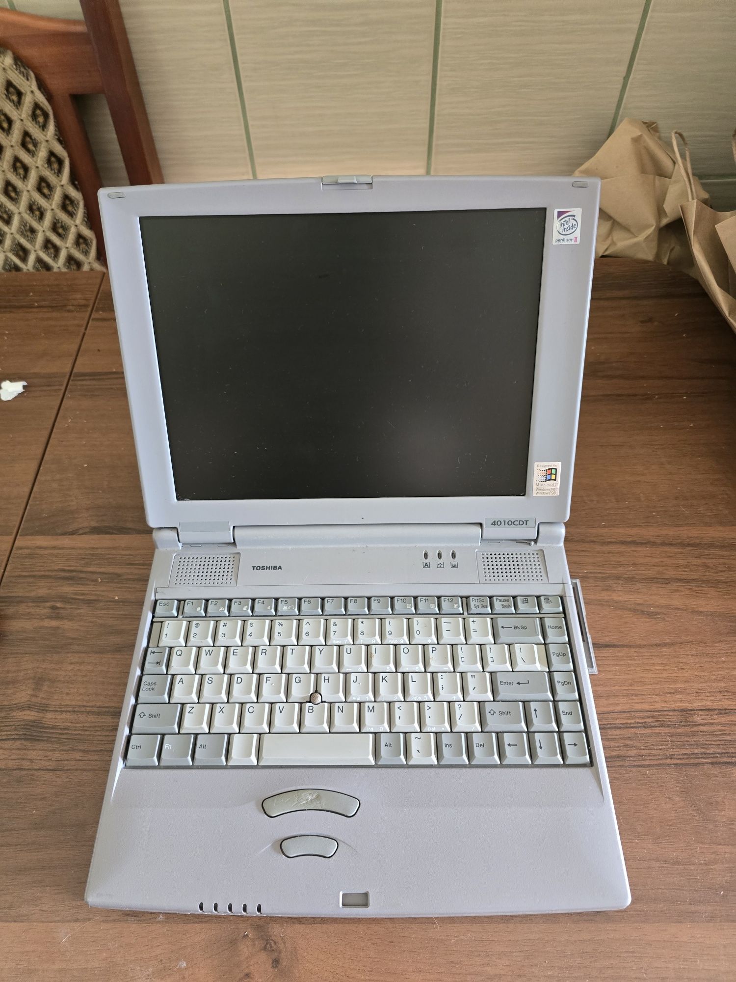 Toshiba satellite 4010cdt retro