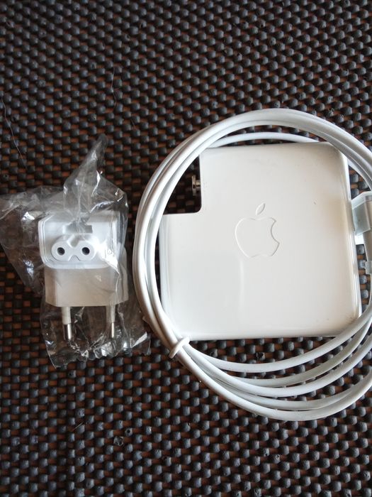 Блок питания MacBook Pro 15 Retina 85W MagSafe 2 20V 4.25A A1424