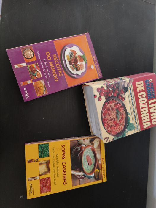 Vendo 3 livros de receitas