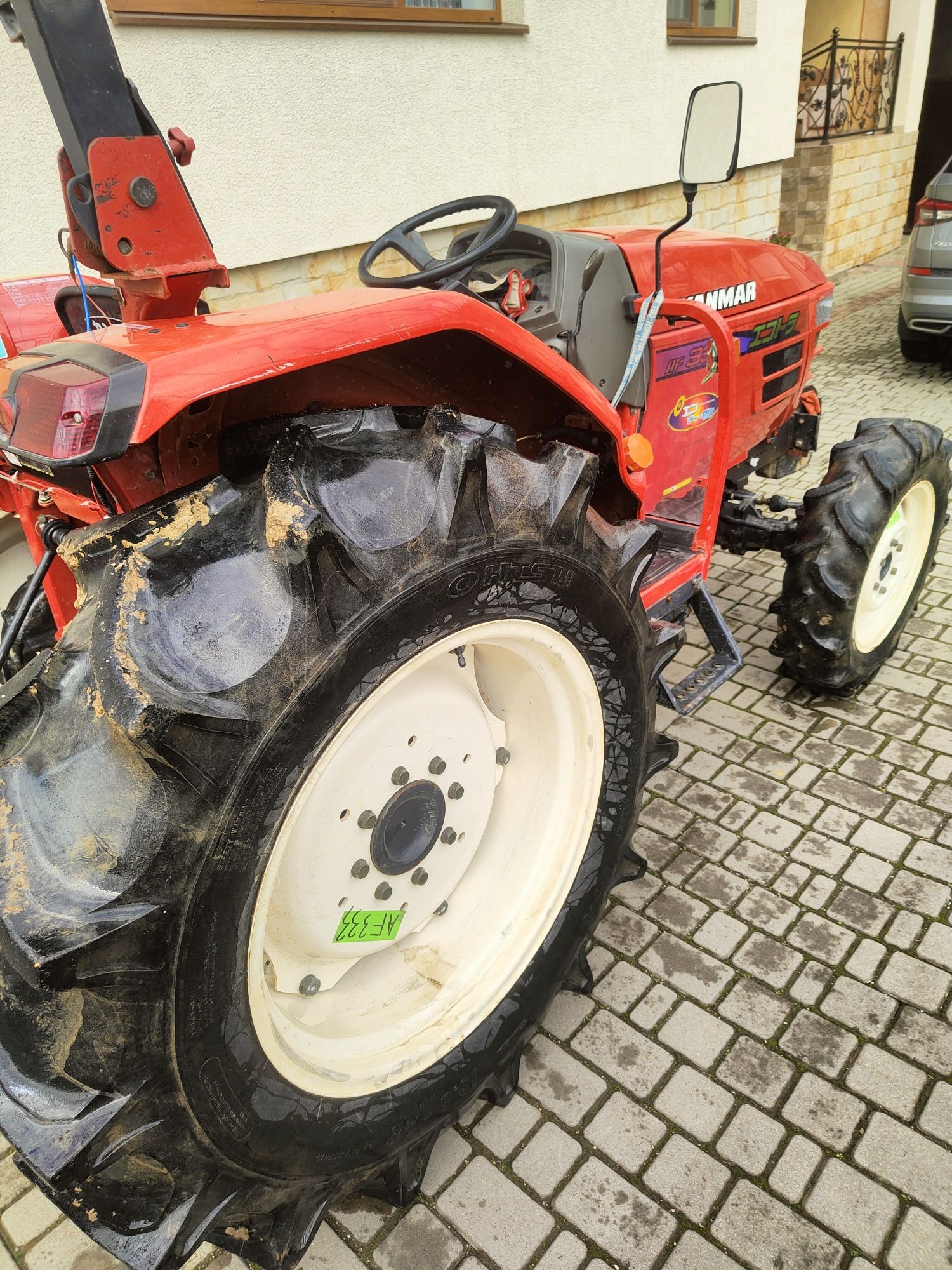 Японський трактор YANMAR AF 333