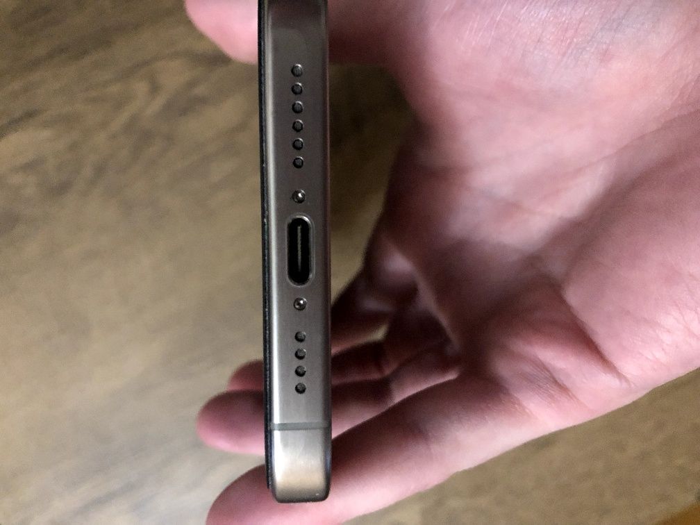 Apple iPhone 15 Pro Max Titanium 256 ГБ новий