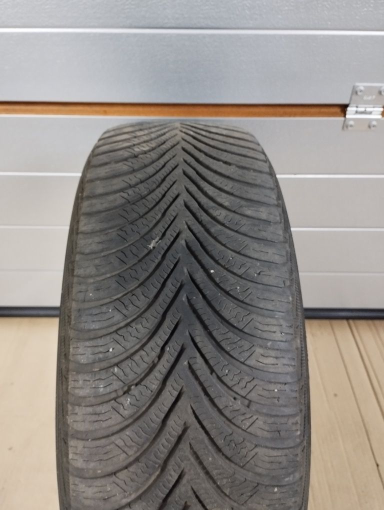 4 x felgi stalowe 16 + opony Michelin Alpin6 205/55R16 2018 r. + kołpa