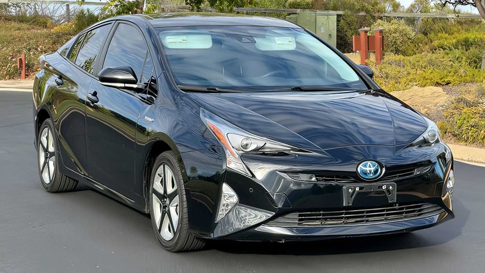 Toyota Prius      2018