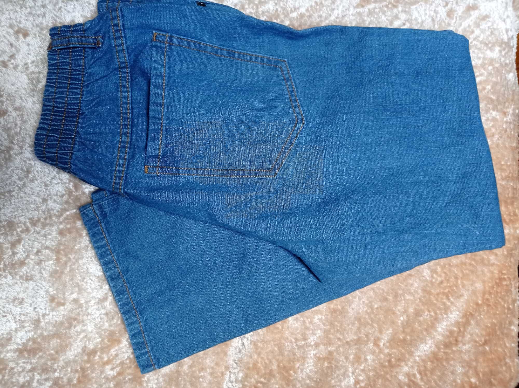 Chłopięce spodnie jeans