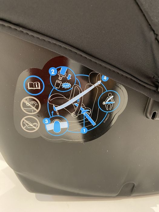 Автокрісло Maxi-Cosi