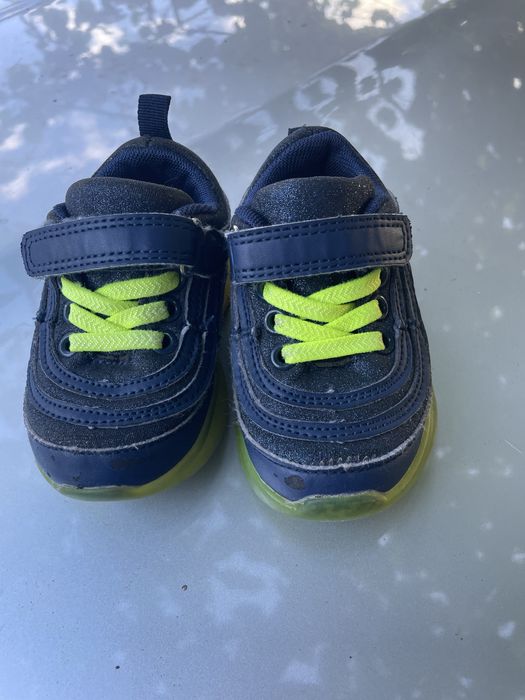 Кросівки 21 розмір