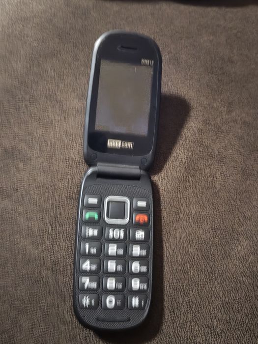 Telefon z klapką Maxcom MM818 sprawny OKAZJA