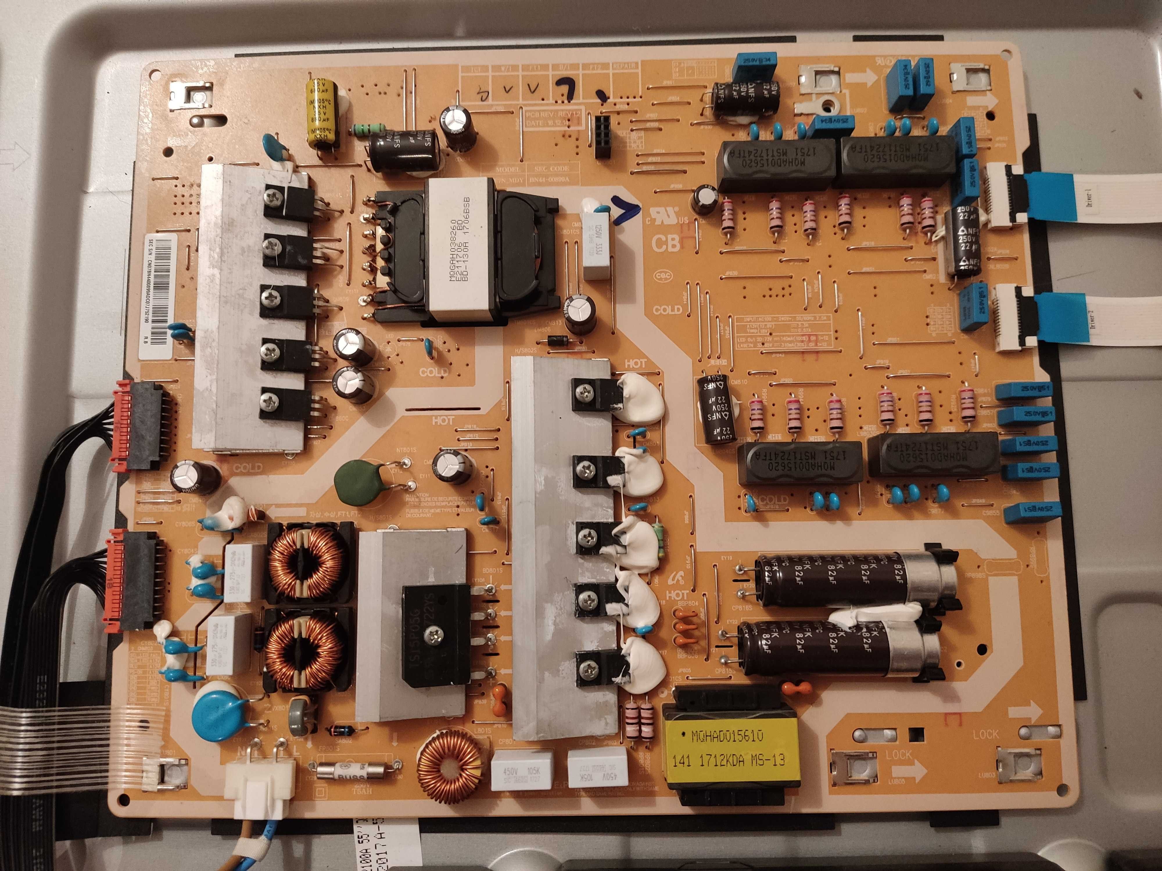 TV QLED Samsung QE55Q7FAMT para peças