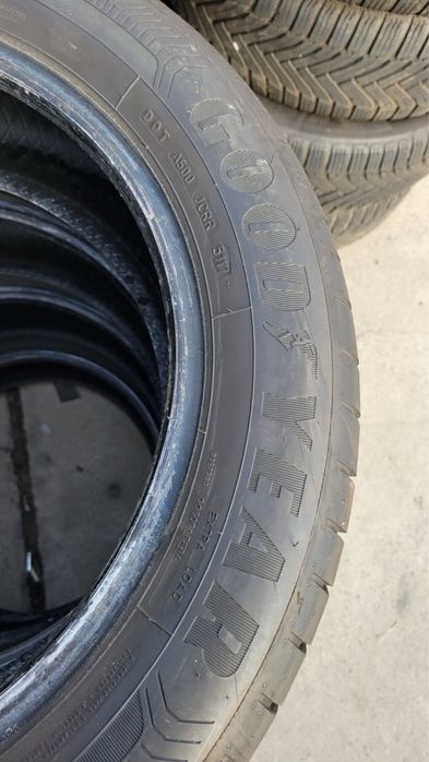 Шини Goodyear 255/55 R18,