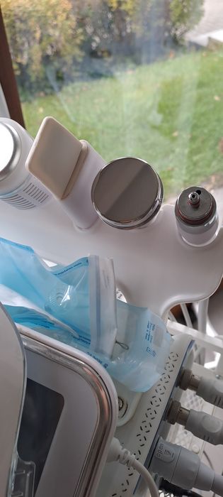 Kombajn  kosmetyczny - Oczyszczanie wodorowe 7w1 - Maska LED