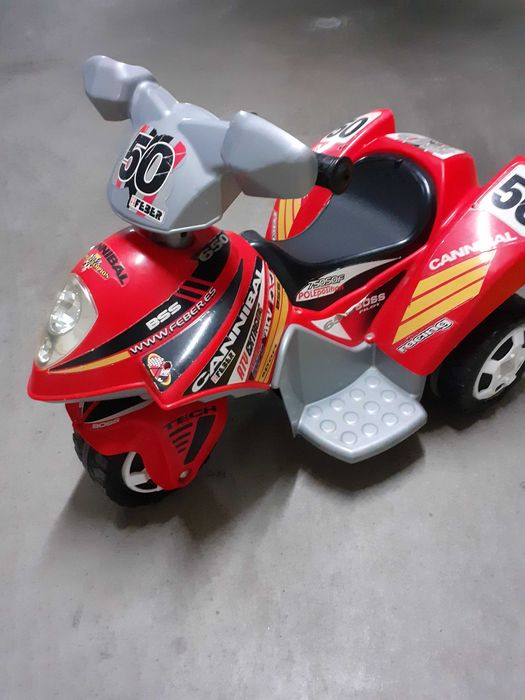 Moto 4 criança Feber