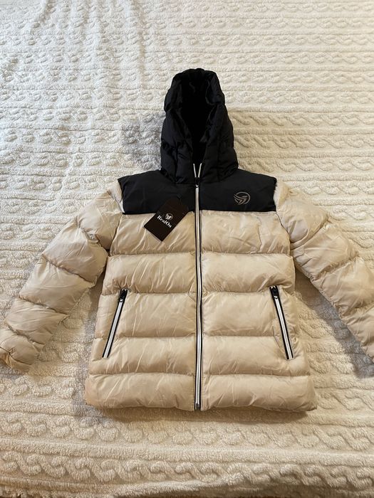 Куртка,пуховик,тепла куртка