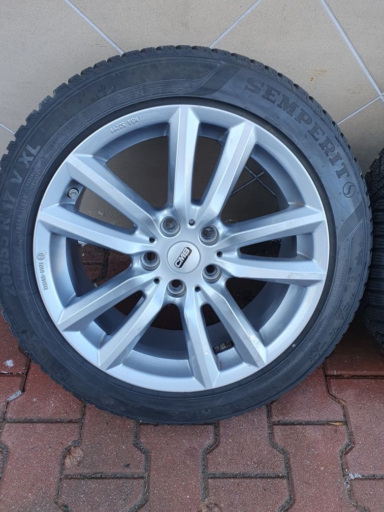 Felgi Koła 17" Vw Skoda Bmw 5x112 ET54+ 205.55.17 Jak Nowe  Zima