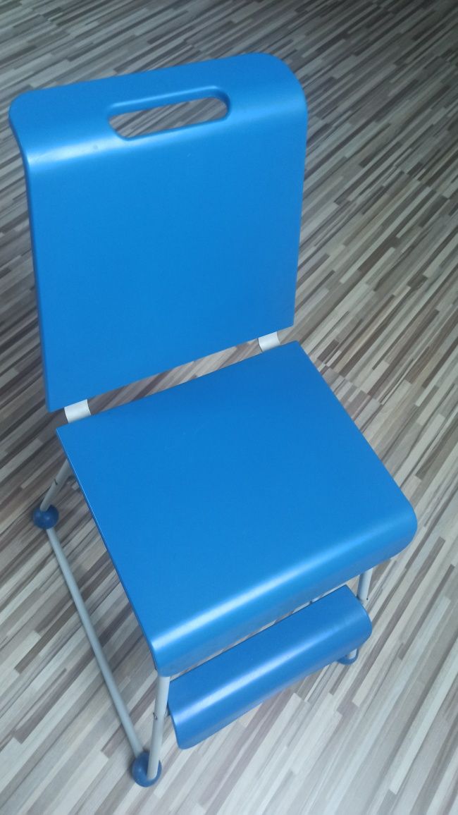 Krzesło IKEA dla młodszych dzieci wyższe do biurka