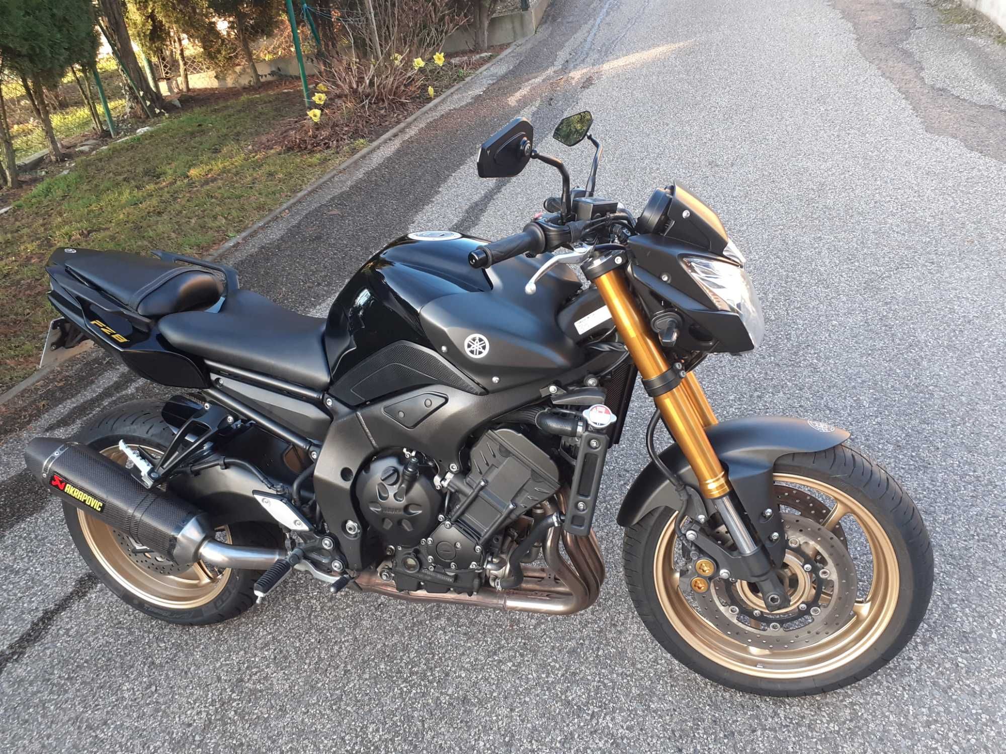 Piękna FZ8 z 2012 roku z oryginalnym przebiegiem 23381km. + Akrapovic