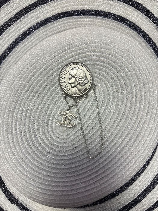 Брошка Chanel монета оригінал!!!