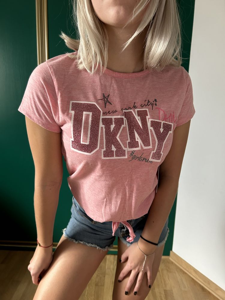 Koszulka różowa DKNY