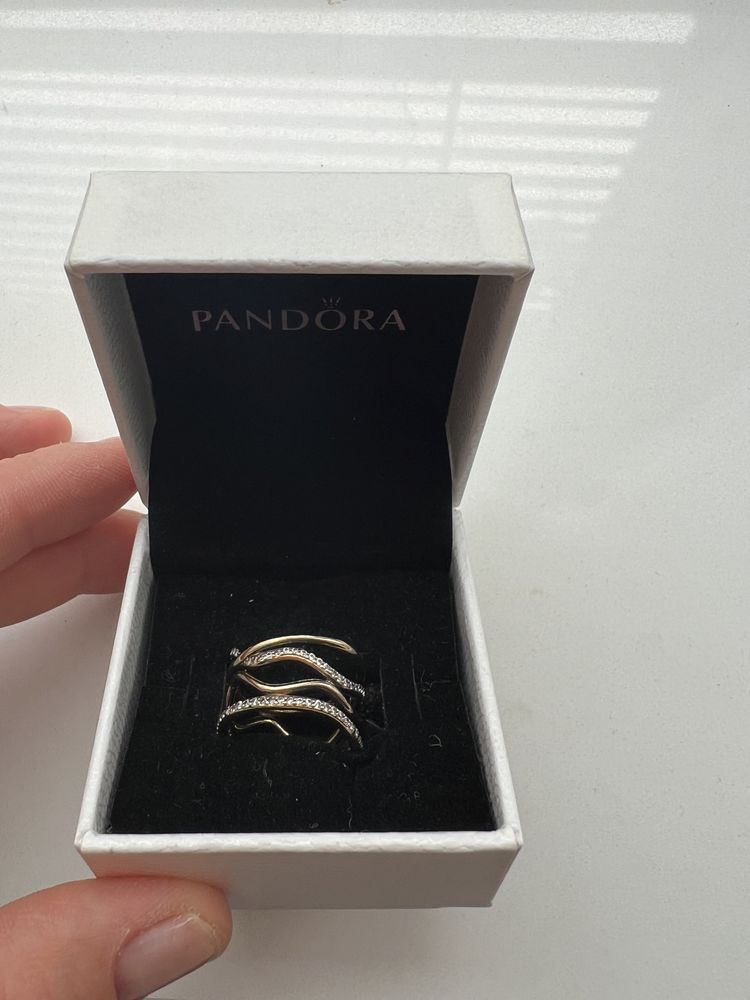 Pierścionek Pierścionek Pandora Shine - Cyrkonia sześcienna 168631C01