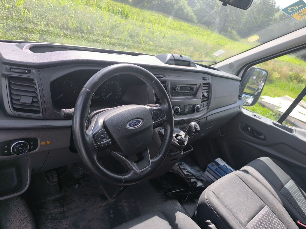 Ford Transit 9-osobowy specjalny dla osób niepełnosprawnych