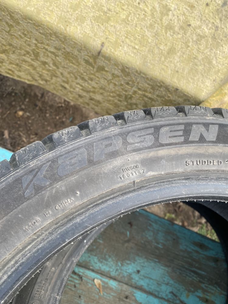 Зима 225/45 r17 в отличном состоянии