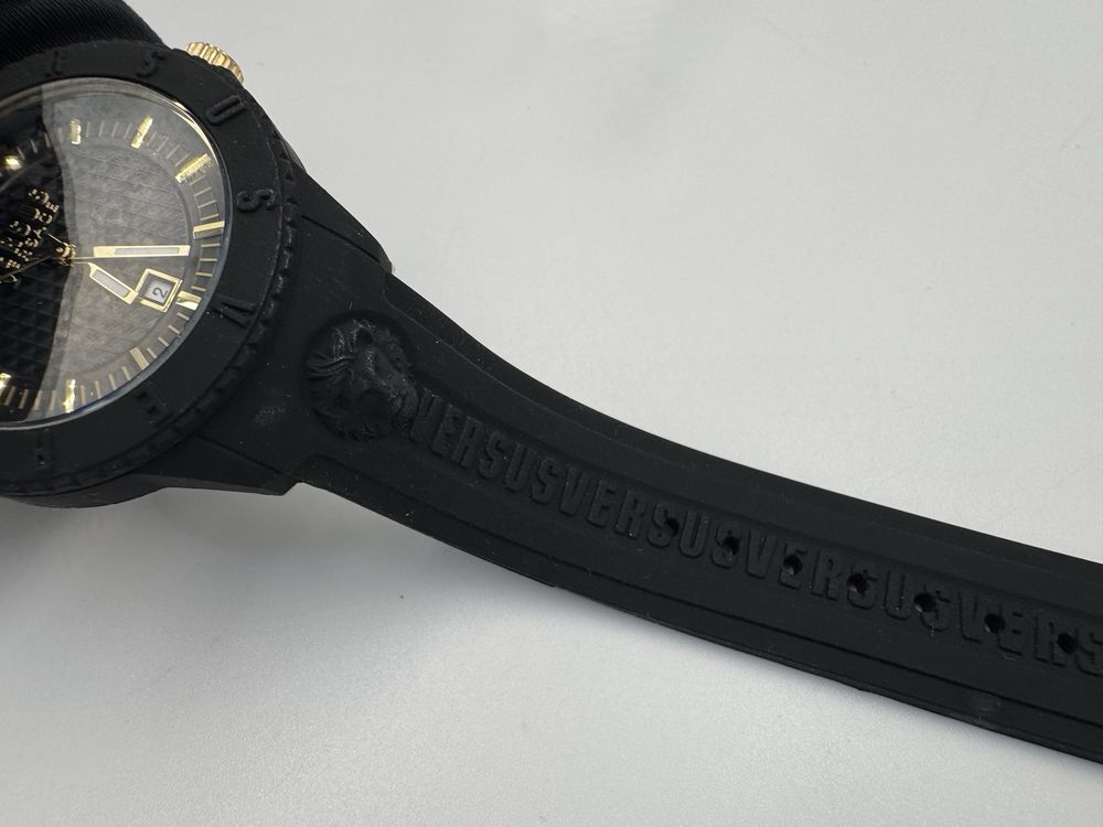 Годинник versus versace VSPOY5621 унісекс