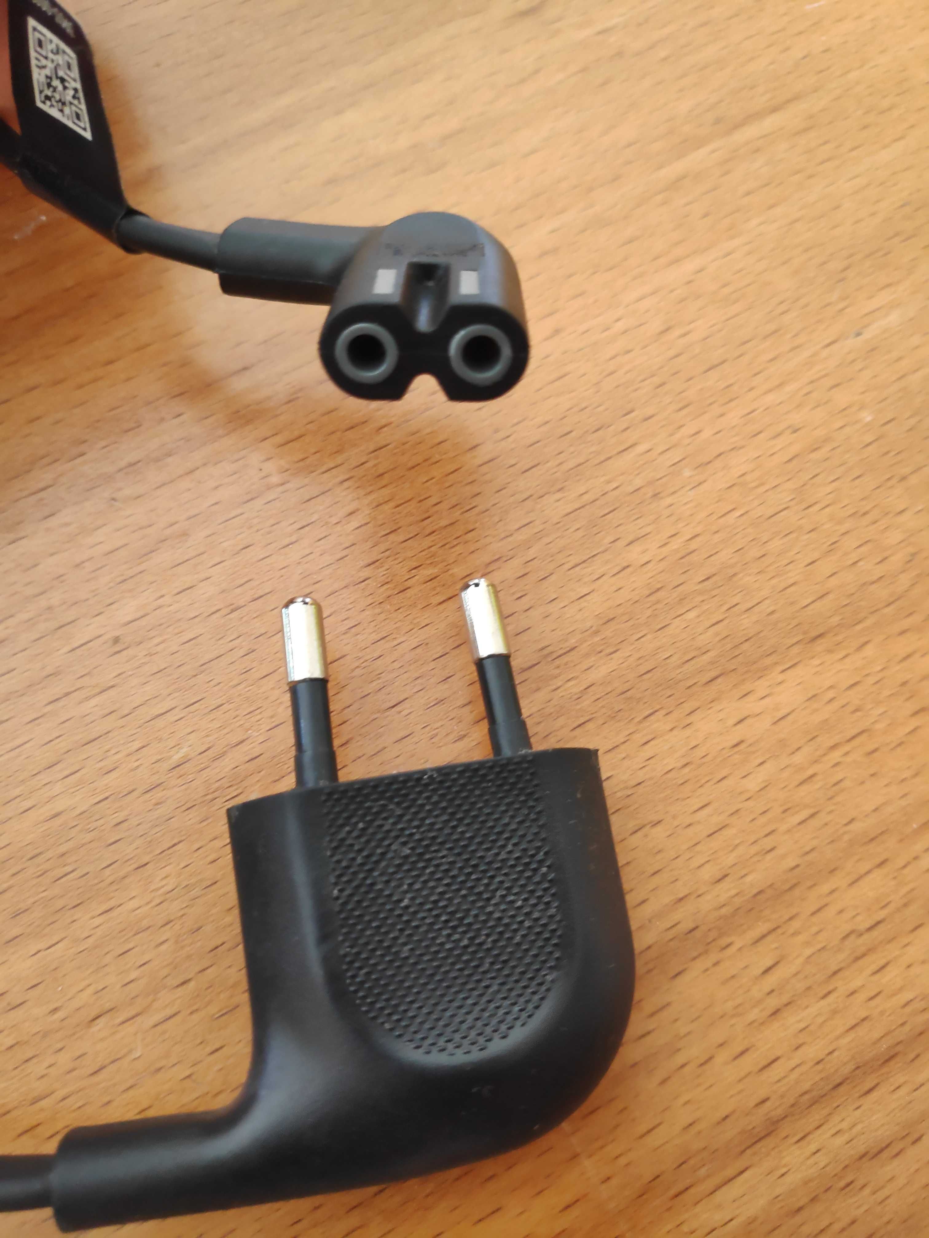 Comando e cabo de TV Samsung