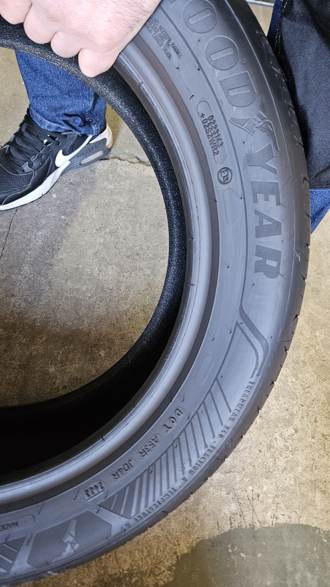 opony nowe 215/55R17 Goodyear efficientgrip Performance 2