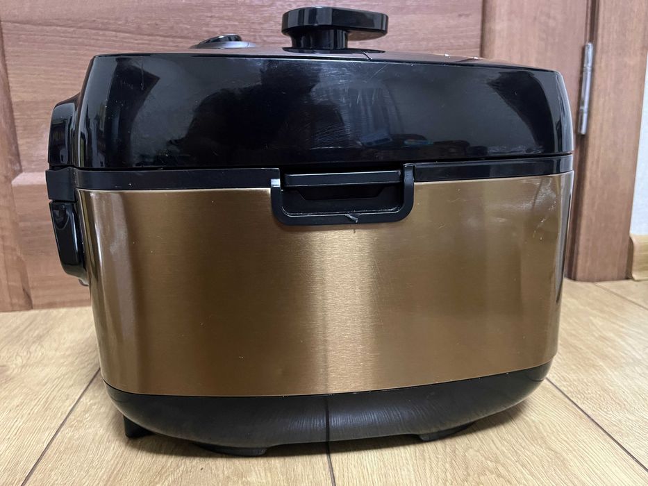 Мультиварка-скороварка TEFAL Ultimate CY625F32