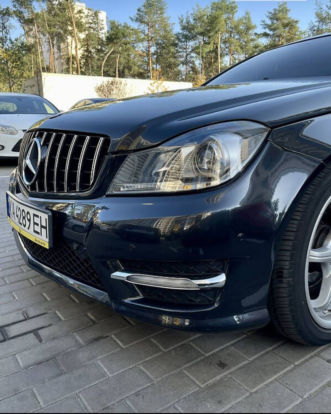 Mercedes-Benz C250 Coupe 2011