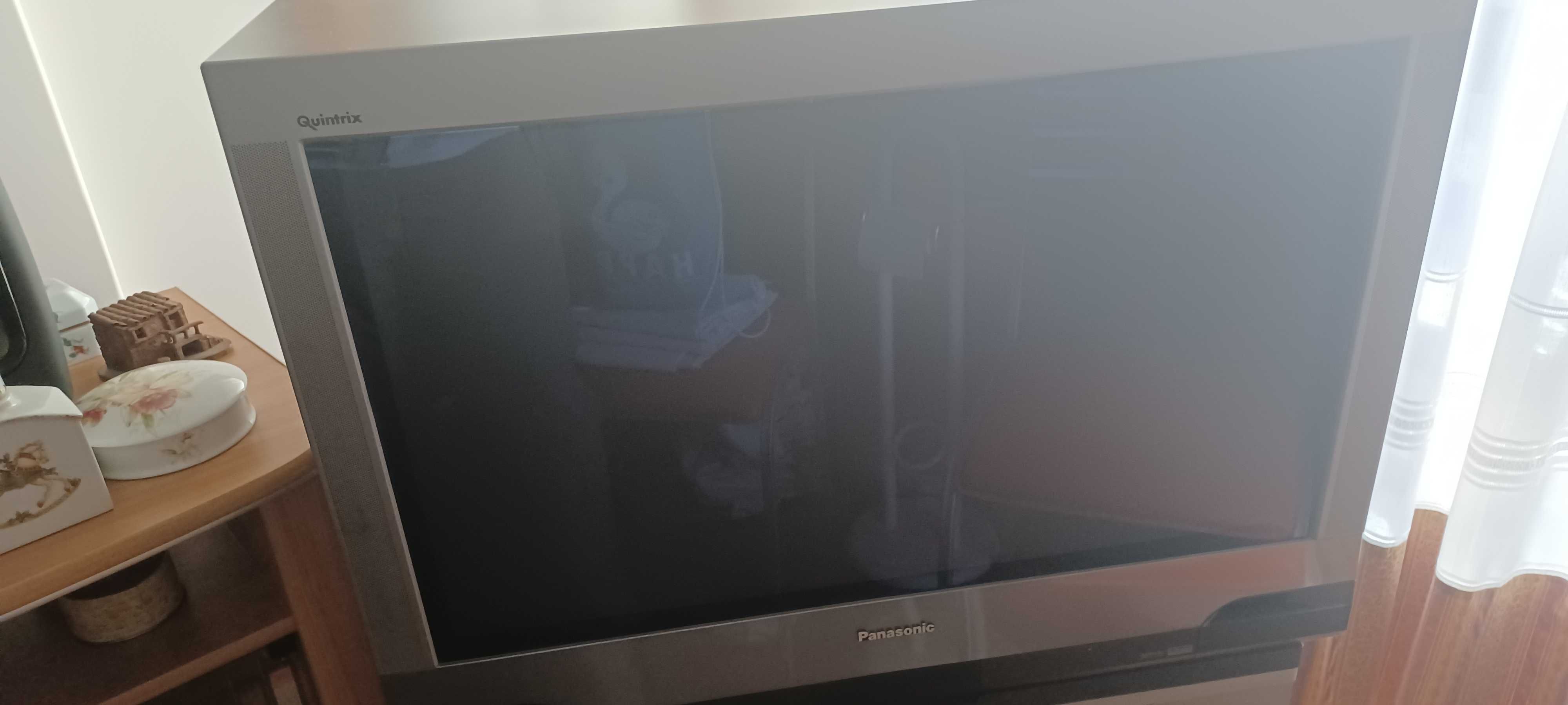 TV Panasonic-Quintrix  TX32PF10F (com móvel)