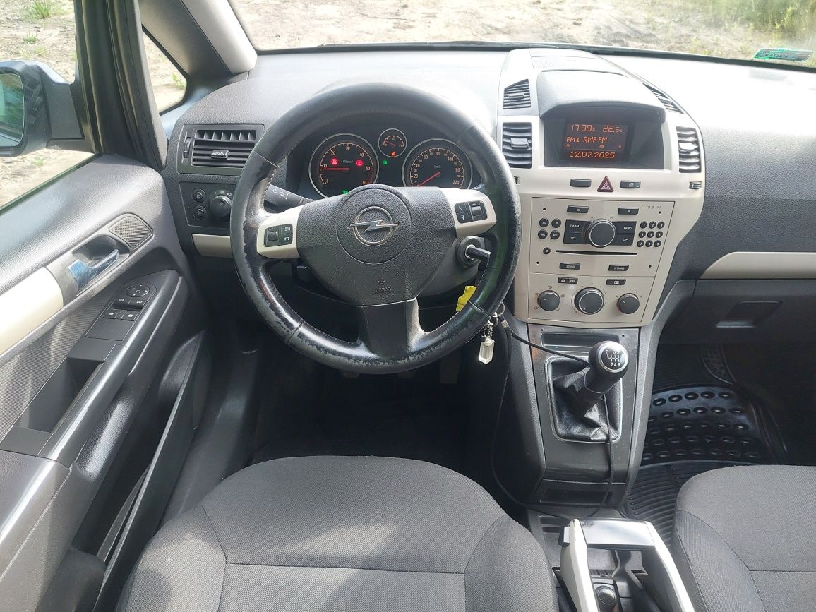 Opel Zafira 1.7CDTi Oszczędny!! Klima!! 7-osobowy!!