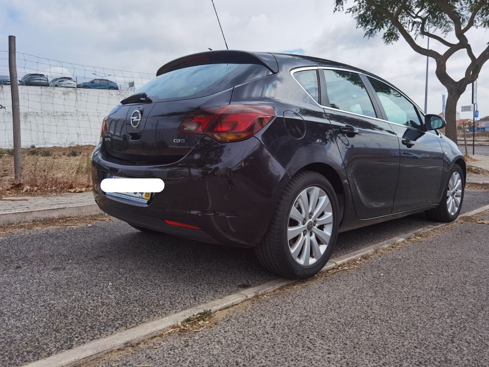 Opel Astra cosmo 1.7 cdti