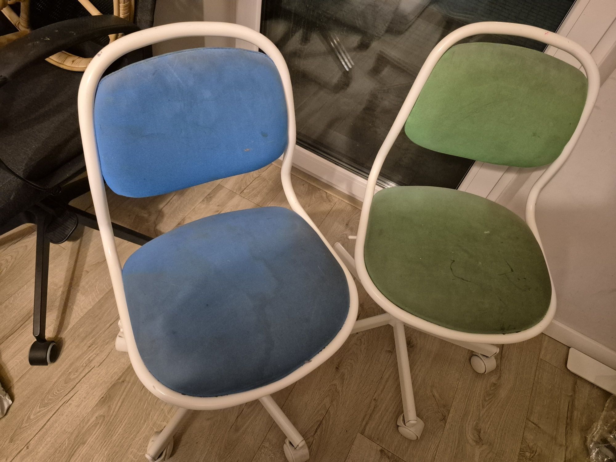 3 krzesła dziecięce IKEA do oddania