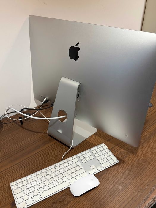 Apple iMac 27 i9-3.7 10gen 32 gb 500 ssd Radeon 5300m4GB 2020 Rok 5K