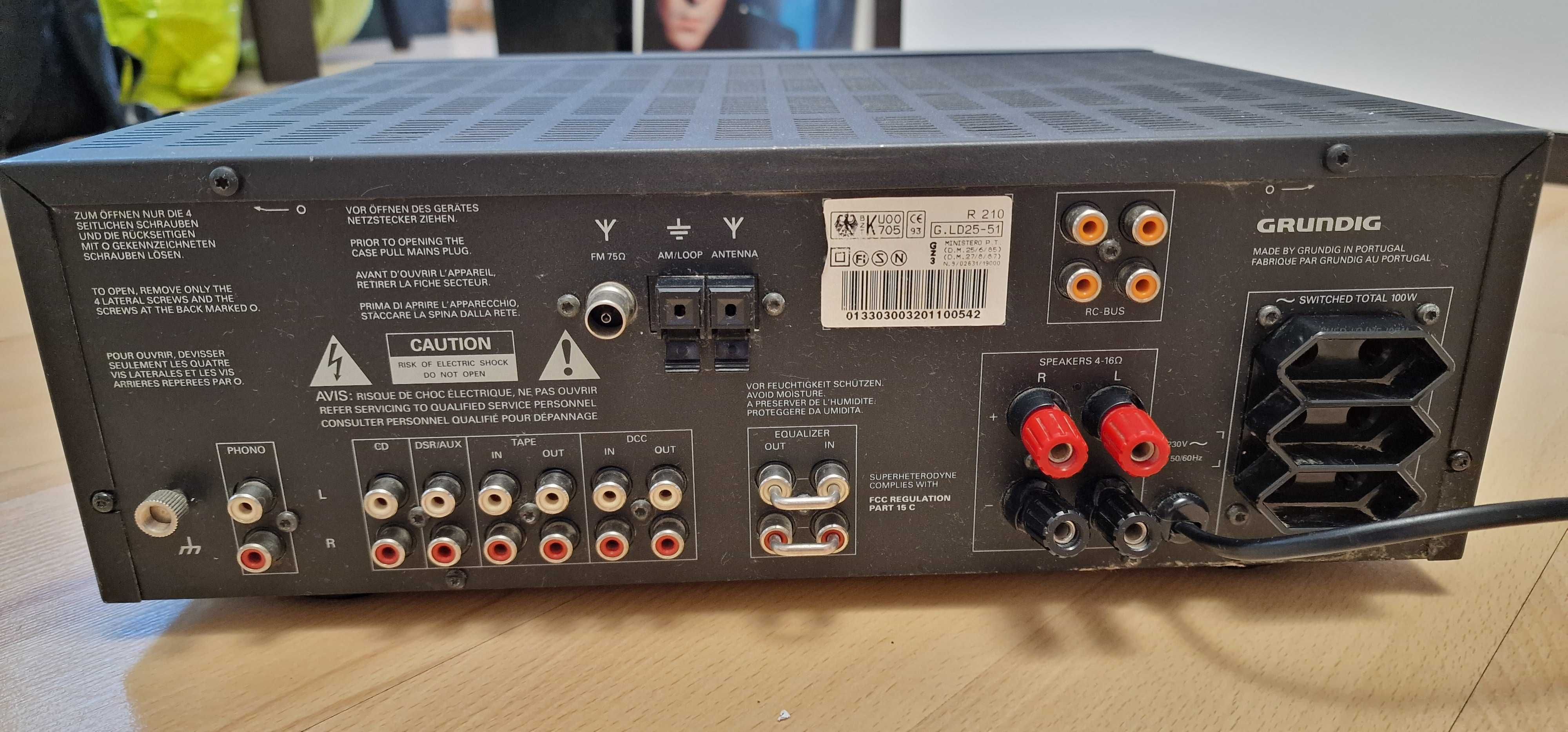 Grundig R210 amplituner