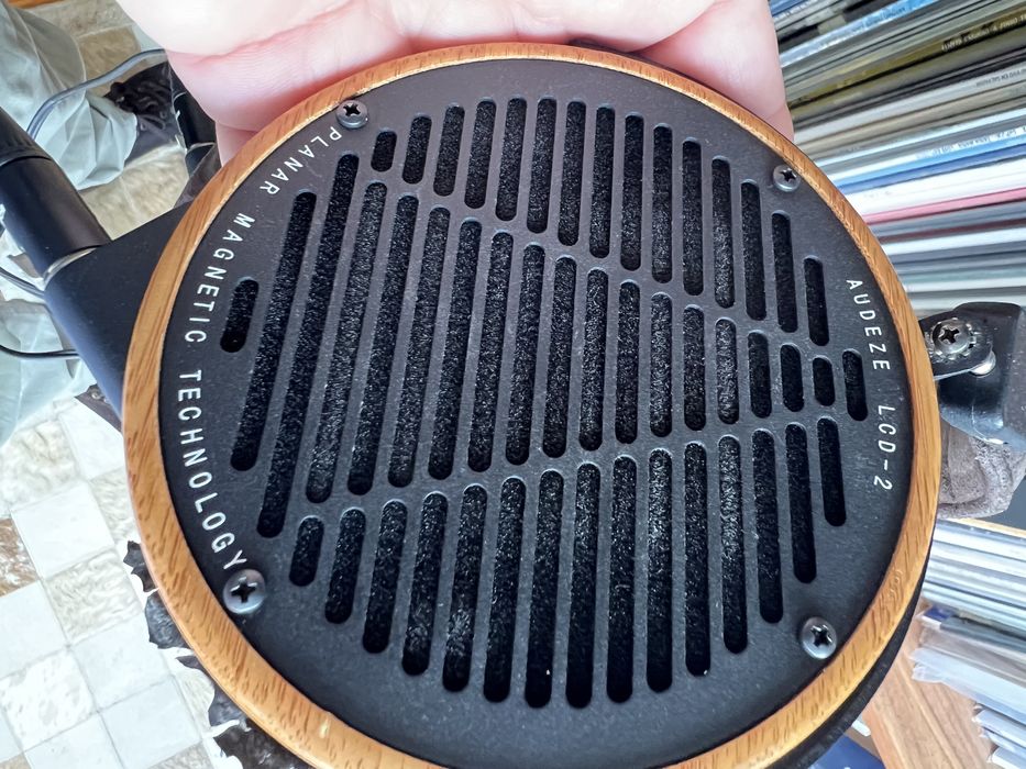 Audeze lcd-2 . Alcântara