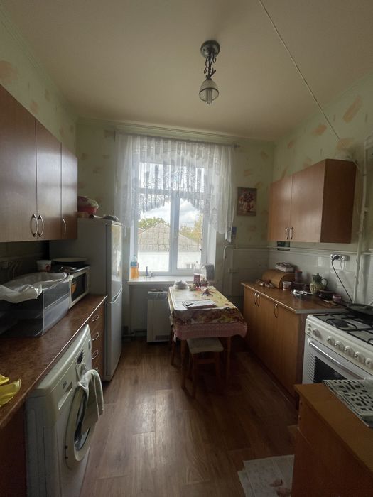 Продаж 2-х кім. квартири в м. Малині в р-ні фабрики