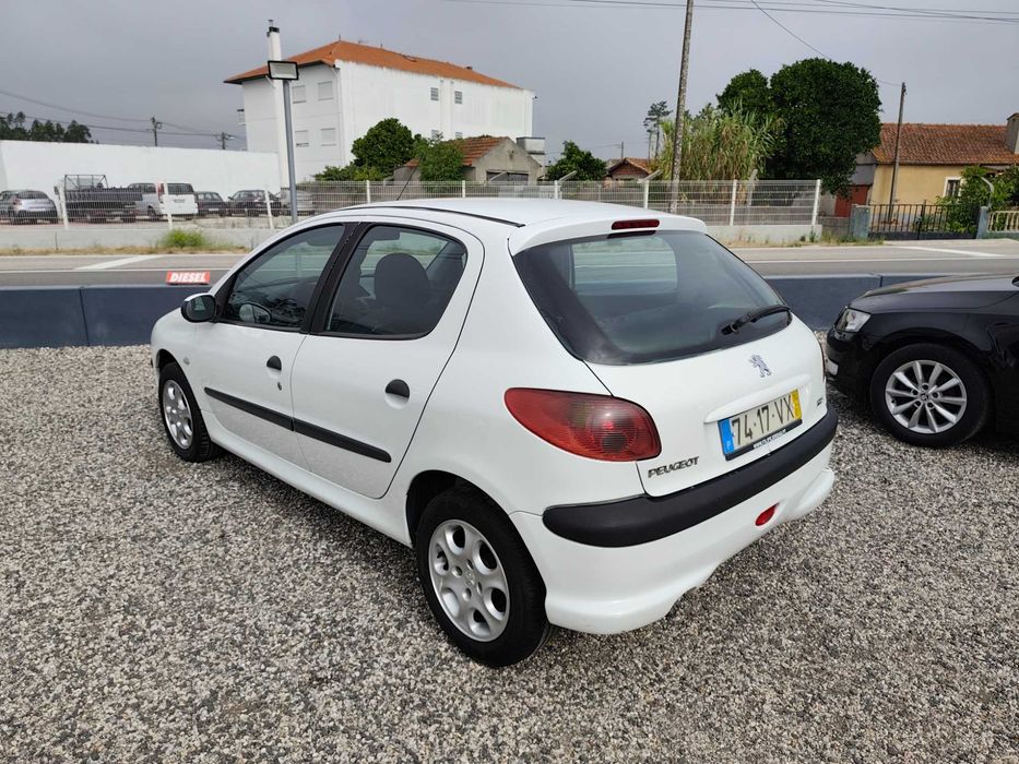 Peugeot 206 1.4hdi 2004 5 lugares